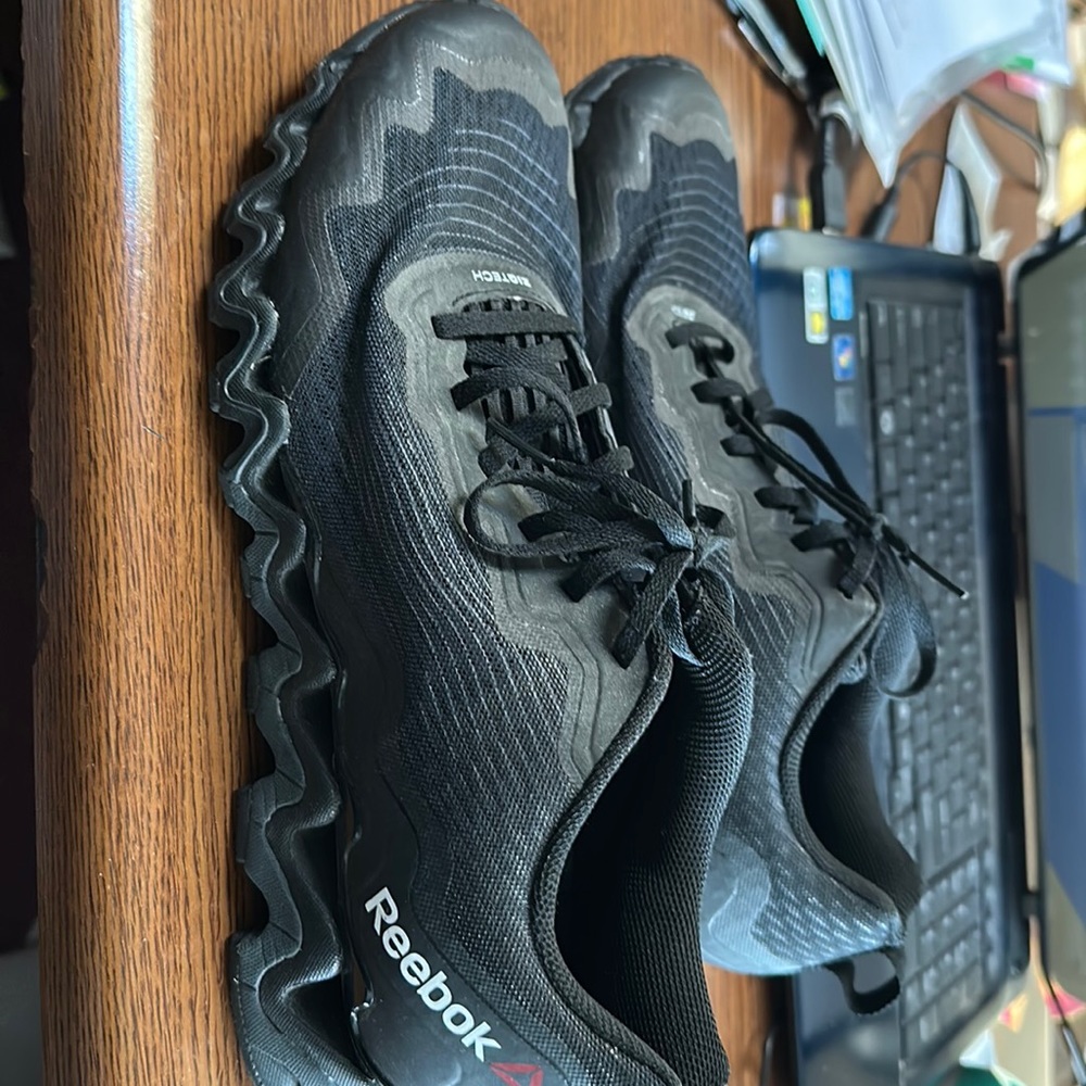Reebok Zigtech sneakers brand new